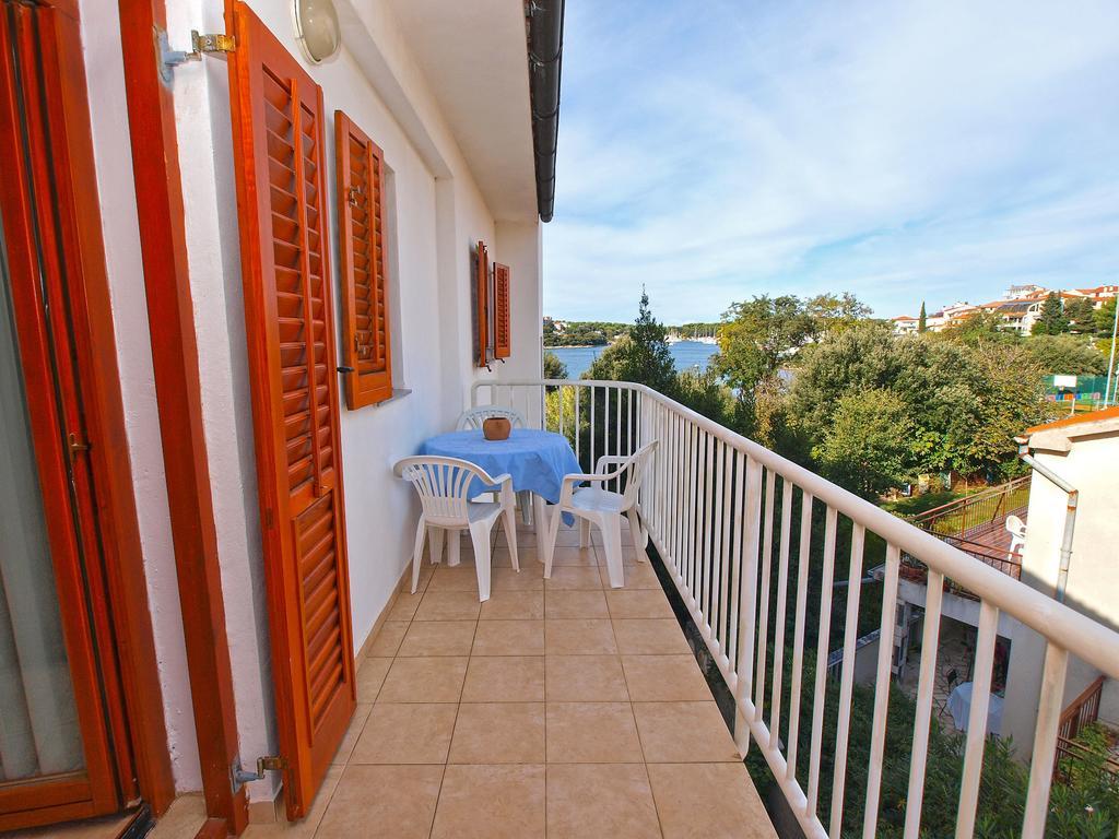 Apartments By The Sea 750 Pjescana Uvala Exterior photo