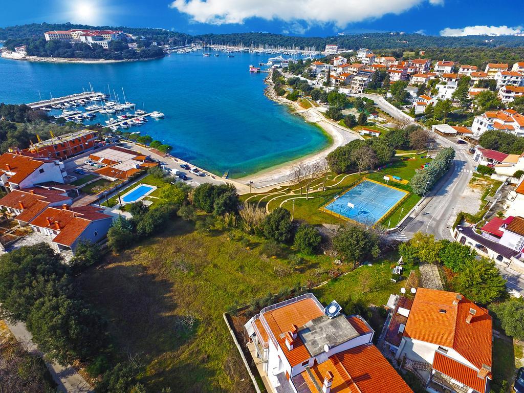 Apartments By The Sea 750 Pjescana Uvala Exterior photo