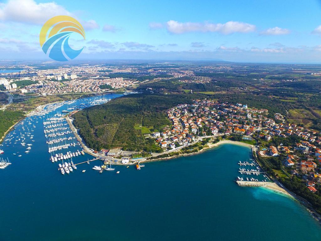 Apartments By The Sea 750 Pjescana Uvala Exterior photo
